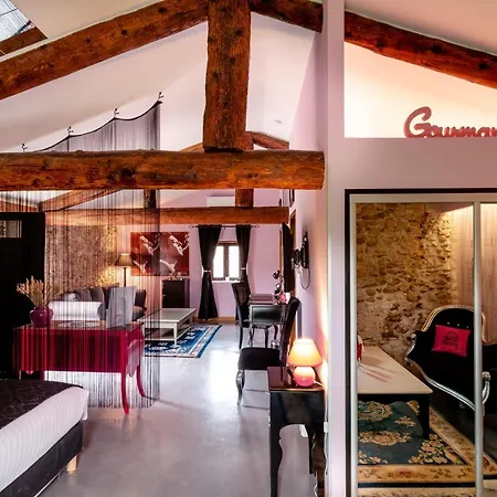 Le Tresor Des Templiers Hotel