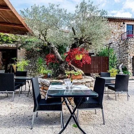 Le Tresor Des Templiers Hotel