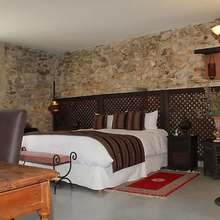Le Tresor Des Templiers Hotel