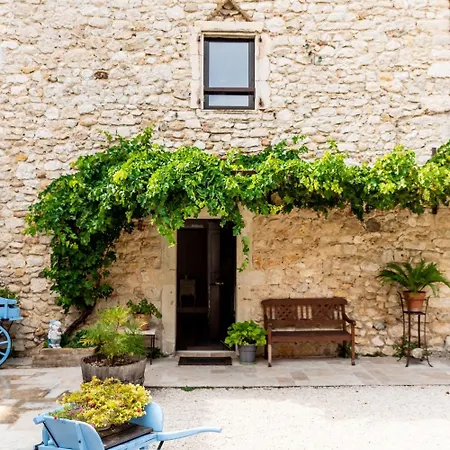 Le Tresor Des Templiers Hotel Malataverne
